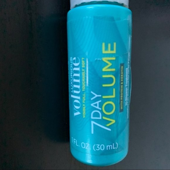 John Frieda Luxurious 7 Day Volume mini - Picture 3 of 5